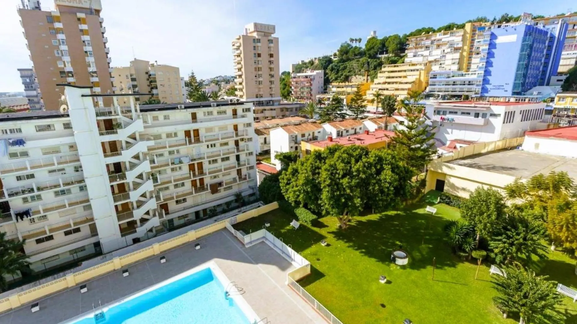 Appartement Crystalline View'S Of Carihuela - 3 Bedrooms Penthouse Torremolinos